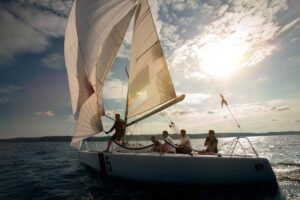 Sailing Vacations: Harnessing Wind for Eco Travel